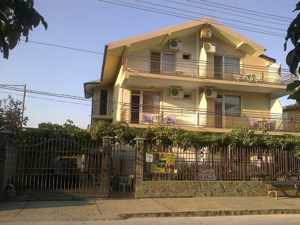 Guest Rooms Rusalka Kranevo Exterior photo